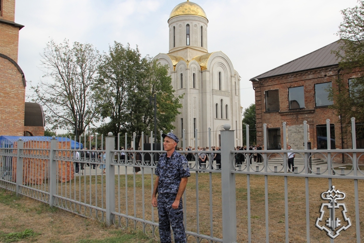 РОСГВАРДИЯ ОБЕСПЕЧИЛА ПРАВОПОРЯДОК ВО ВРЕМЯ ТРЕХДНЕВНОЙ ВАХТЫ ПАМЯТИ В БЕСЛАНЕ