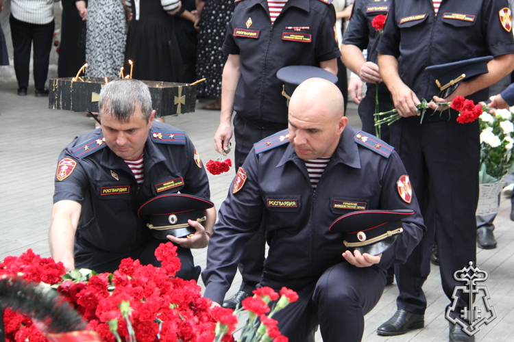 В Северной Осетии росгвардейцы почтили память жертв бесланской трагедии