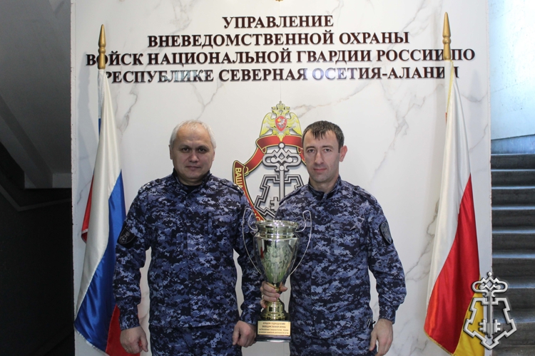 В УПРАВЛЕНИИ ВНЕВЕДОМСТВЕННОЙ ОХРАНЫ РОСГВАРДИИ ПО РЕСПУБЛИКЕ СЕВЕРНАЯ ОСЕТИЯ - АЛАНИЯ ПОДВЕДЕНЫ ИТОГИ СЛУЖЕБНОЙ ДЕЯТЕЛЬНОСТИ ЗА 2025 ГОД
