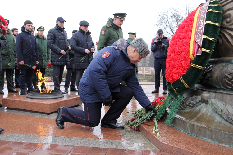 В СЕВЕРНОЙ ОСЕТИИ РОСГВАРДЕЙЦЫ ПРИНЯЛИ УЧАСТИЕ В МЕРОПРИТИЯХ, ПОСВЯЩЕННЫХ ДНЮ ЗАЩИТНИКА ОТЕЧЕСТВА 