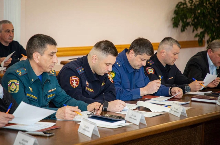 ПРЕДСТАВИТЕЛЬ РОСГВАРДИИ ПРИНЯЛ УЧАСТИЕ В ЗАСЕДАНИИ АНТИТЕРРОРИСТИЧЕСКОЙ КОМИССИИ ВЛАДИКАВКАЗА
