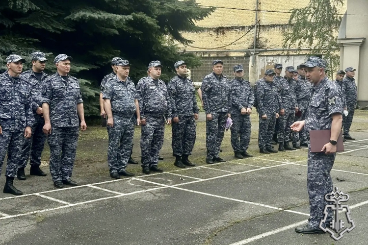 Во Владикавказе сотрудники Росгвардии провели комплексные тренировки на охраняемых объекта