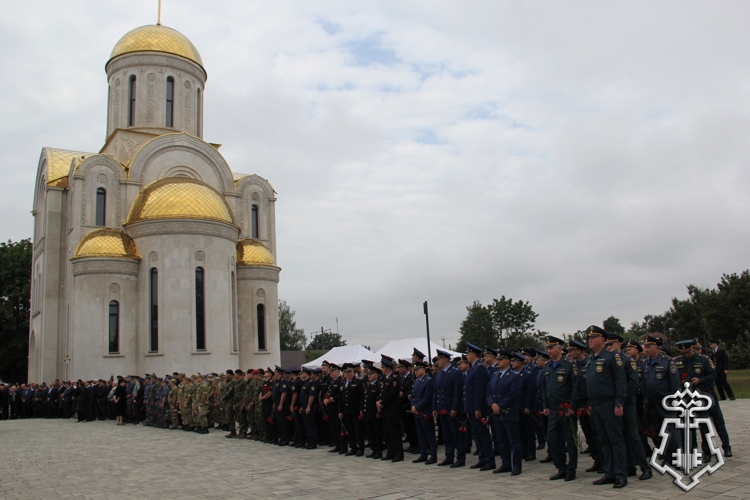 В Северной Осетии росгвардейцы почтили память жертв бесланской трагедии