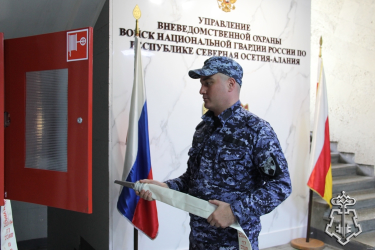 В УПРАВЛЕНИИ ВНЕВЕДОМСТВЕННОЙ ОХРАНЫ РОСГВАРДИИ ПО РЕСПУБЛИКЕ СЕВЕРНАЯ ОСЕТИЯ-АЛАНИЯ ПРОШЛО МЕЖВЕДОМСТВЕННОЕ ПОЖАРНО-ТАКТИЧЕСКОЕ ЗАНЯТИЕ